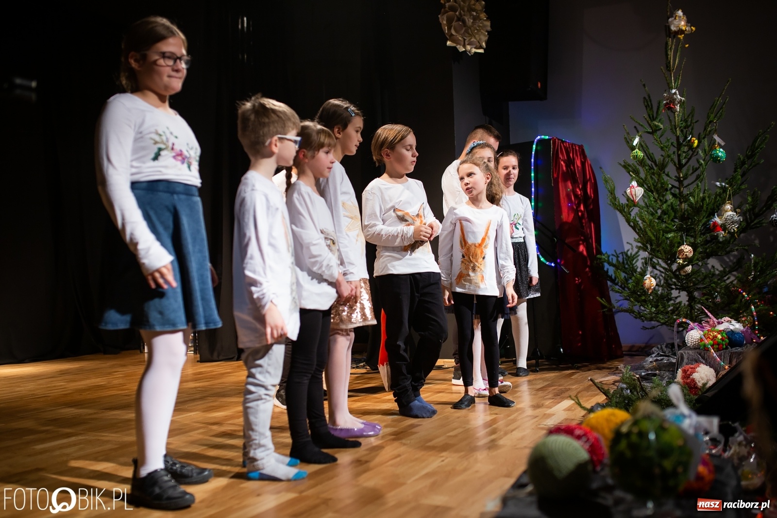 Zdjęcie w galerii na portalu naszraciborz.pl: Podsumowanie Powiatowego Konkursu Plastycznego Bombka wiadomości z regionu