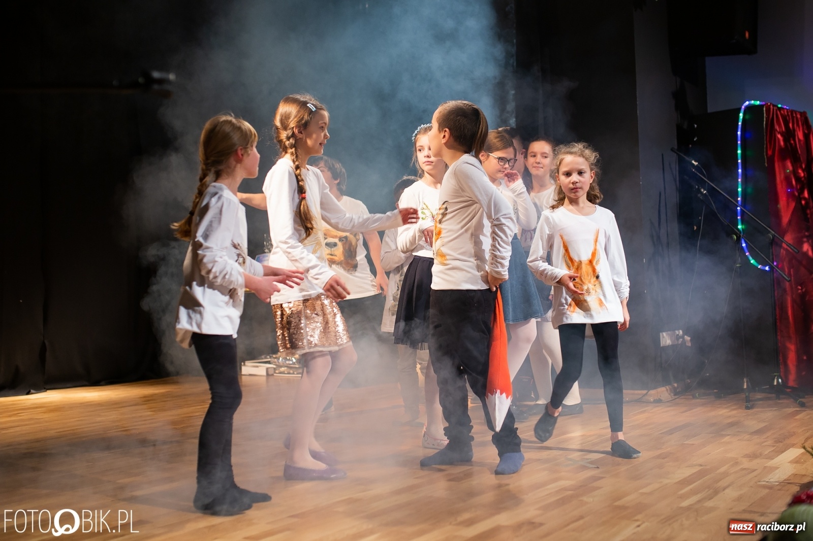 Zdjęcie w galerii na portalu naszraciborz.pl: Podsumowanie Powiatowego Konkursu Plastycznego Bombka wiadomości z regionu