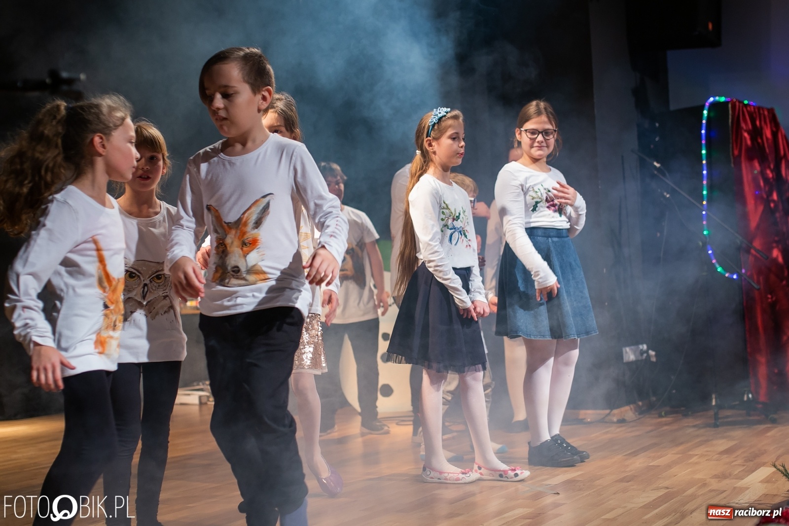 Zdjęcie w galerii na portalu naszraciborz.pl: Podsumowanie Powiatowego Konkursu Plastycznego Bombka wiadomości z regionu