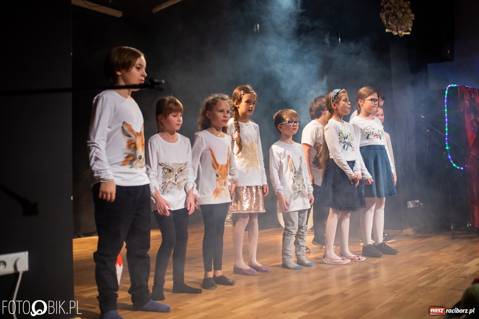 Zdjęcie w galerii na portalu naszraciborz.pl: Podsumowanie Powiatowego Konkursu Plastycznego Bombka wiadomości z regionu