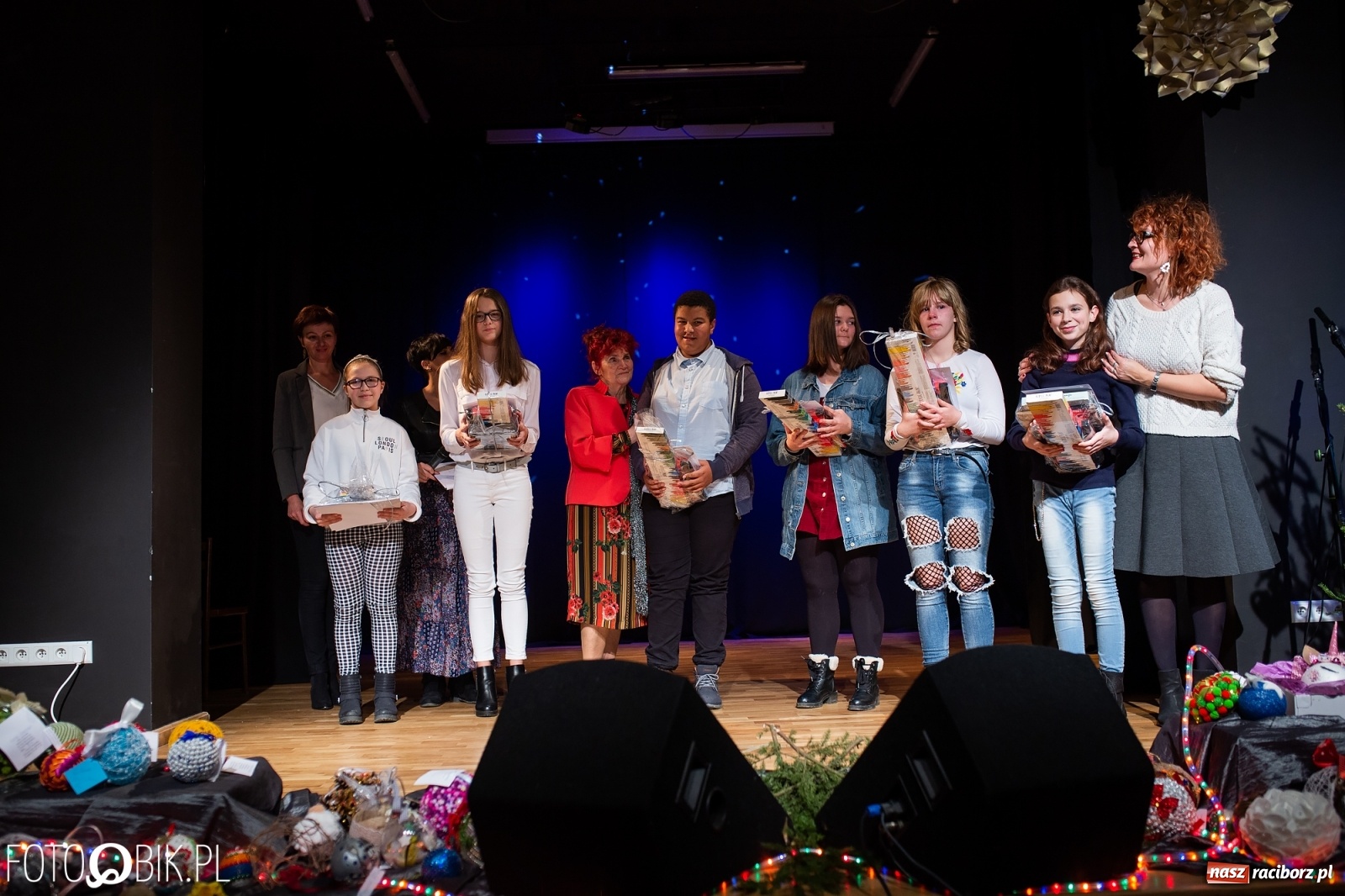 Zdjęcie w galerii na portalu naszraciborz.pl: Podsumowanie Powiatowego Konkursu Plastycznego Bombka wiadomości z regionu