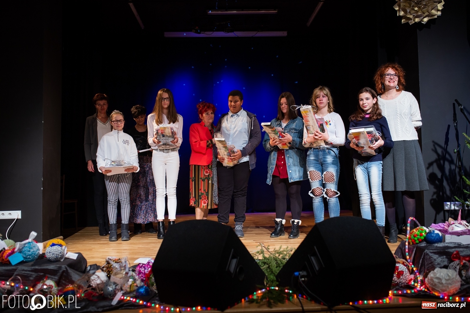 Zdjęcie w galerii na portalu naszraciborz.pl: Podsumowanie Powiatowego Konkursu Plastycznego Bombka wiadomości z regionu