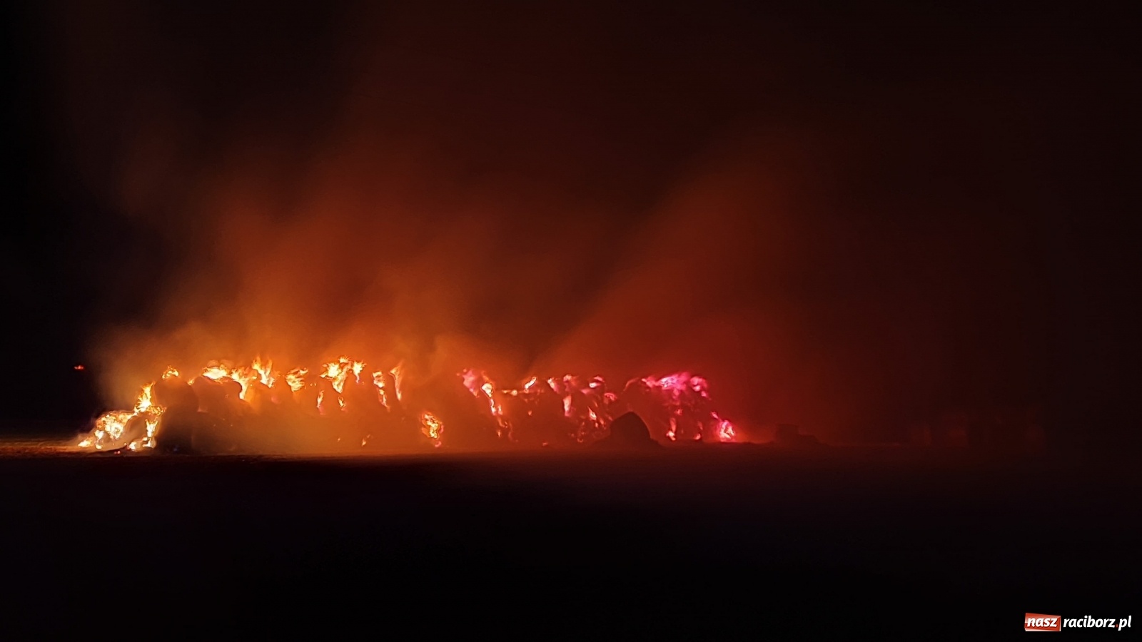 Zdjęcie w galerii na portalu naszraciborz.pl: Wielki nocny pożar w Raciborzu-Ocicach [FOTO] wiadomości z regionu
