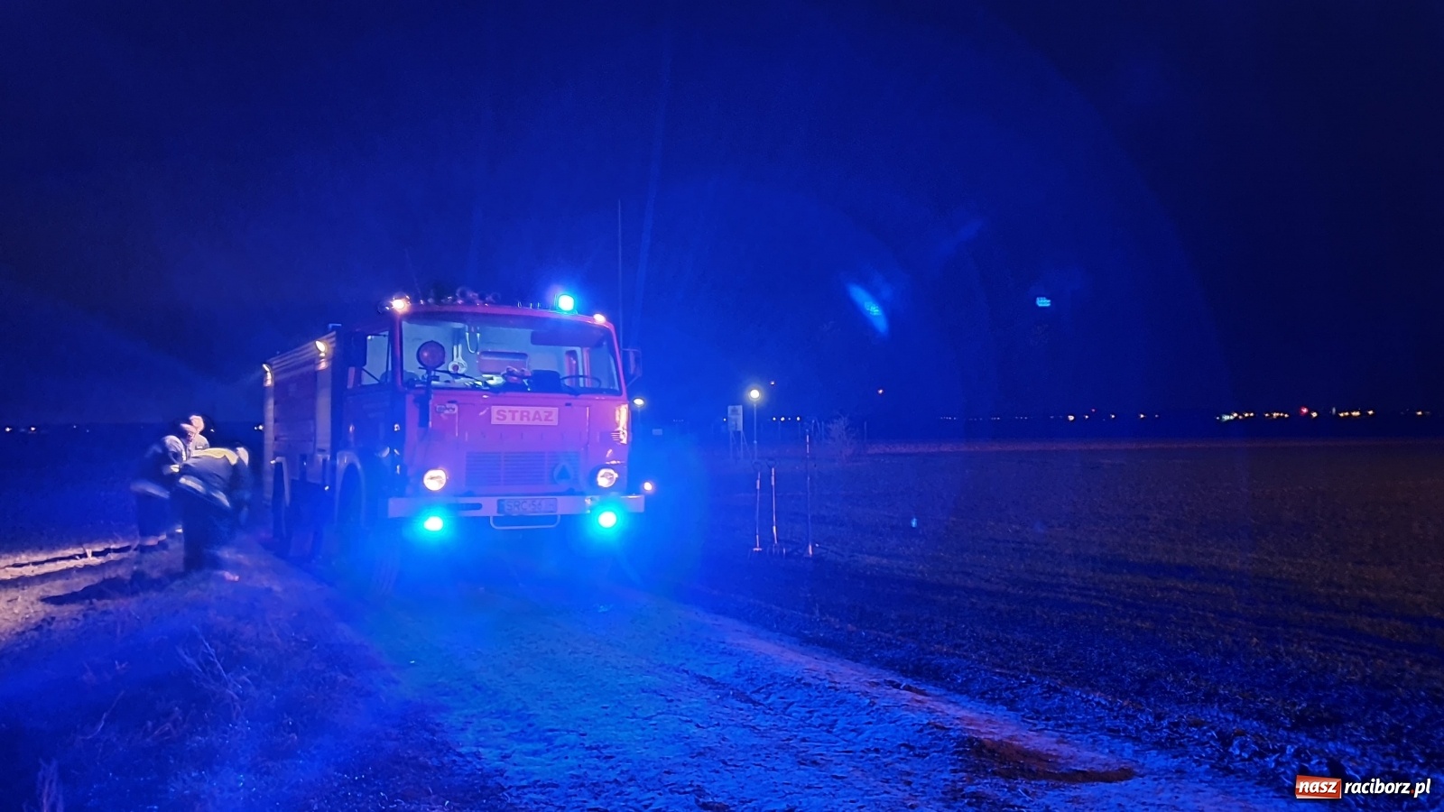Zdjęcie w galerii na portalu naszraciborz.pl: Wielki nocny pożar w Raciborzu-Ocicach [FOTO] wiadomości z regionu