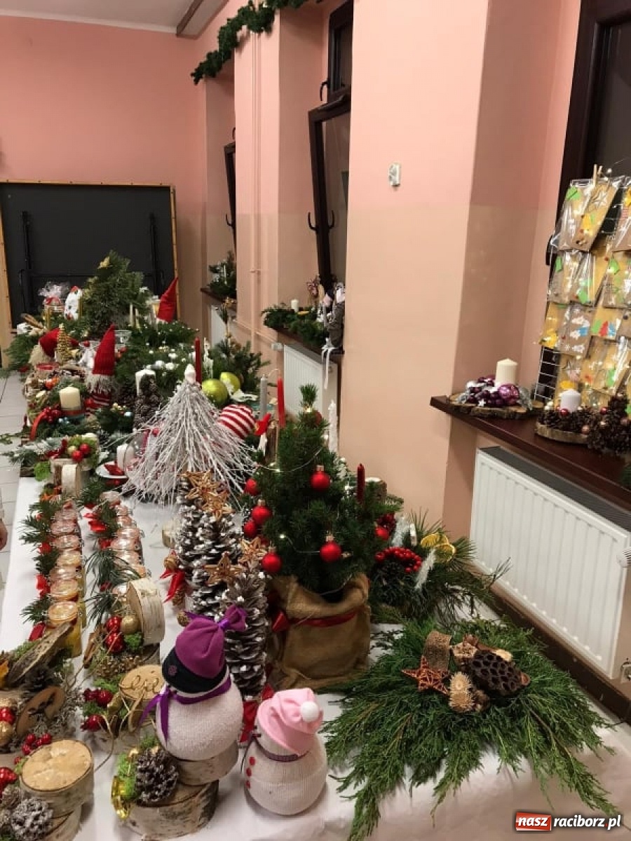 Zdjęcie w galerii na portalu naszraciborz.pl: Brzeskie jasełka z Małym Księciem  wiadomości z regionu