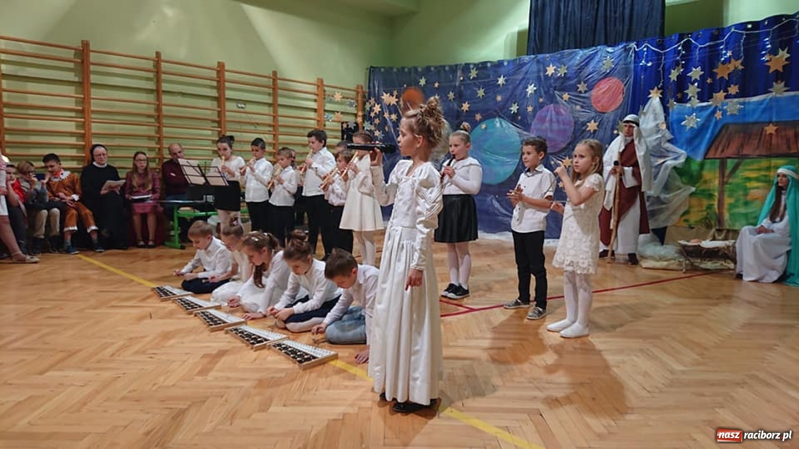 Zdjęcie w galerii na portalu naszraciborz.pl: Brzeskie jasełka z Małym Księciem  wiadomości z regionu