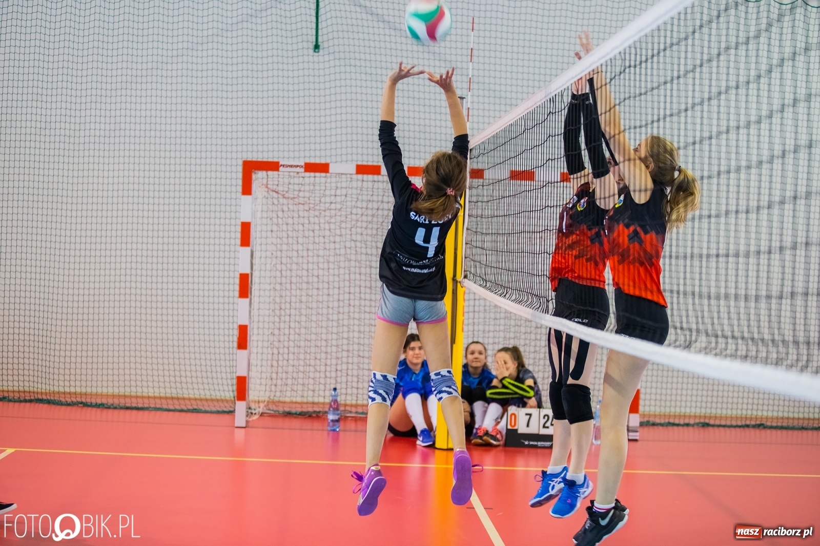 Zdjęcie w galerii na portalu naszraciborz.pl: Turniej Piłki Siatkowej Dziewcząt w Krzanowicach wiadomości z regionu
