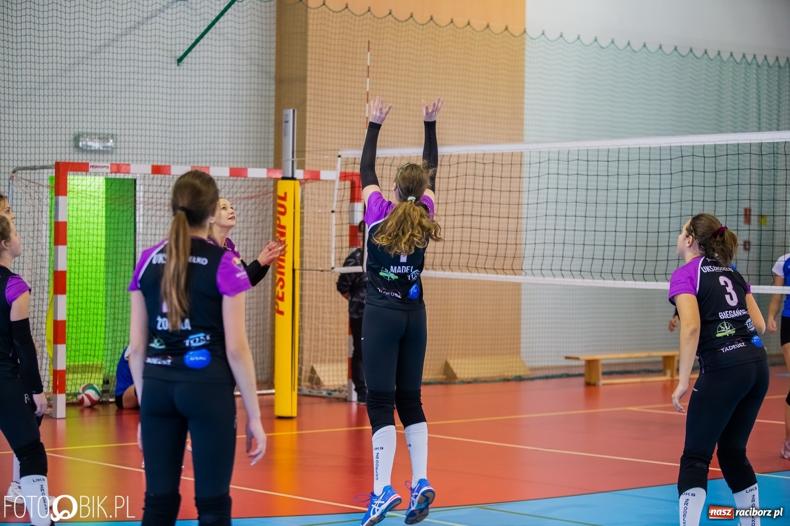 Zdjęcie w galerii na portalu naszraciborz.pl: Turniej Piłki Siatkowej Dziewcząt w Krzanowicach wiadomości z regionu