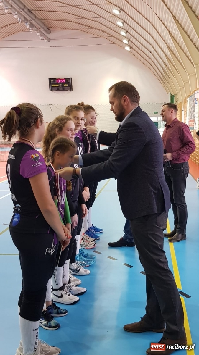 Zdjęcie w galerii na portalu naszraciborz.pl: Turniej Piłki Siatkowej Dziewcząt w Krzanowicach wiadomości z regionu