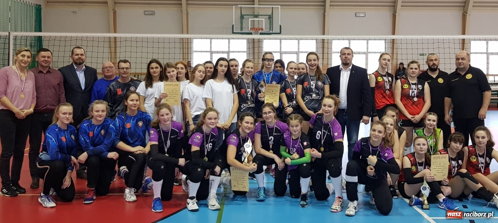 Zdjęcie w galerii na portalu naszraciborz.pl: Turniej Piłki Siatkowej Dziewcząt w Krzanowicach wiadomości z regionu
