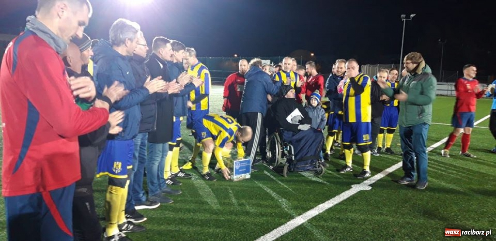 Zdjęcie w galerii na portalu naszraciborz.pl: Oldboje Unii Racibórz wspólnie wybiegli po zwycięstwo  wiadomości z regionu