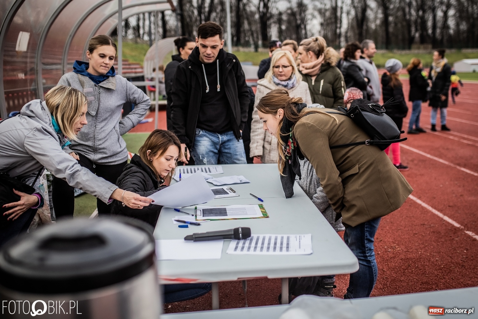 Zdjęcie w galerii na portalu naszraciborz.pl: Bieg przeszkodowy OCR dla dzieci na stadionie miejskim w Raciborzu wiadomości z regionu