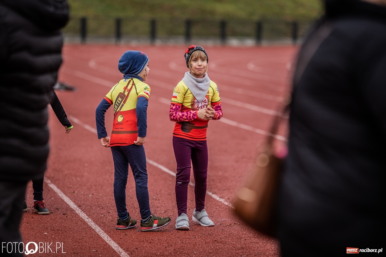 Zdjęcie w galerii na portalu naszraciborz.pl: Bieg przeszkodowy OCR dla dzieci na stadionie miejskim w Raciborzu wiadomości z regionu