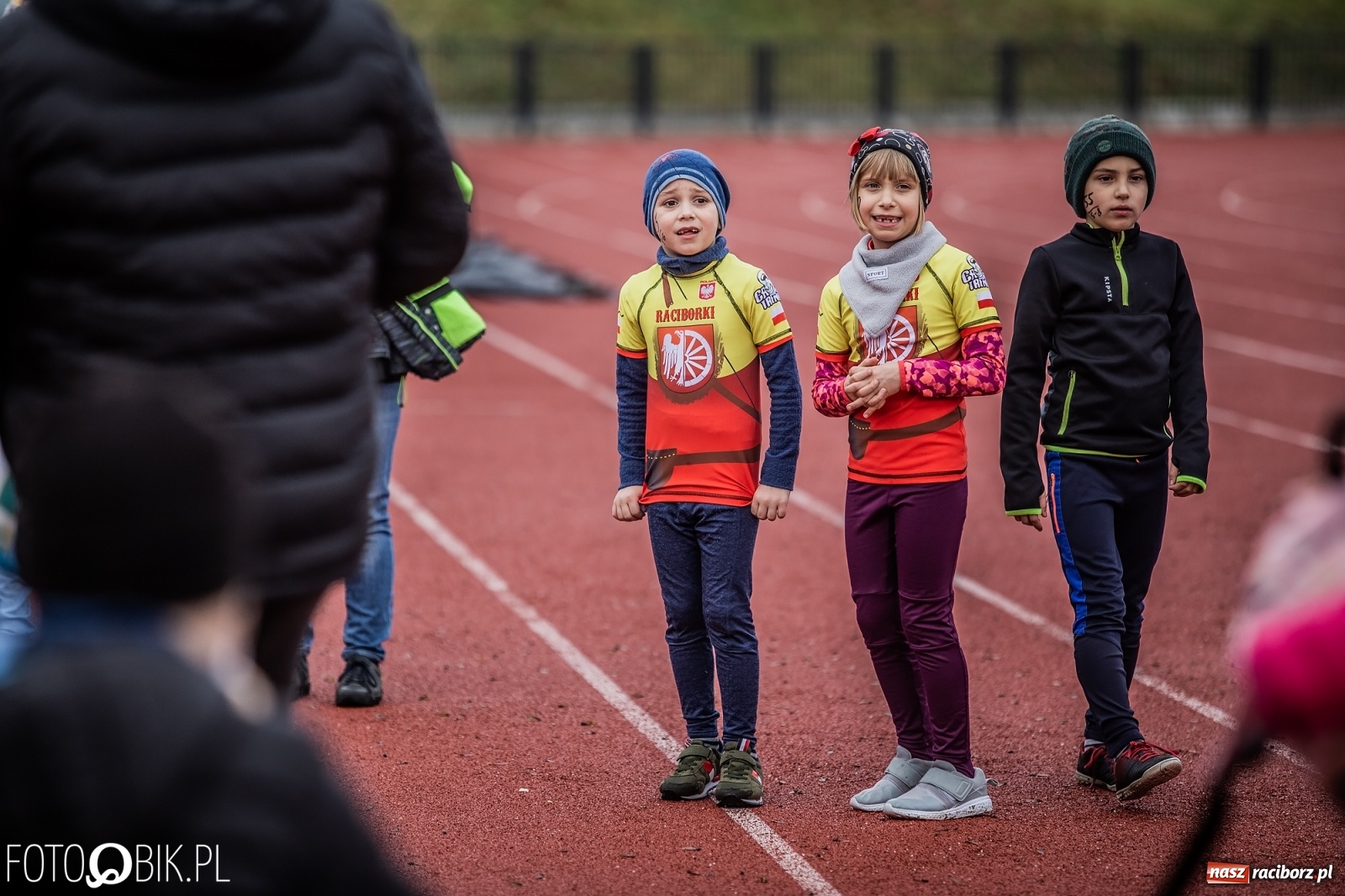 Zdjęcie w galerii na portalu naszraciborz.pl: Bieg przeszkodowy OCR dla dzieci na stadionie miejskim w Raciborzu wiadomości z regionu