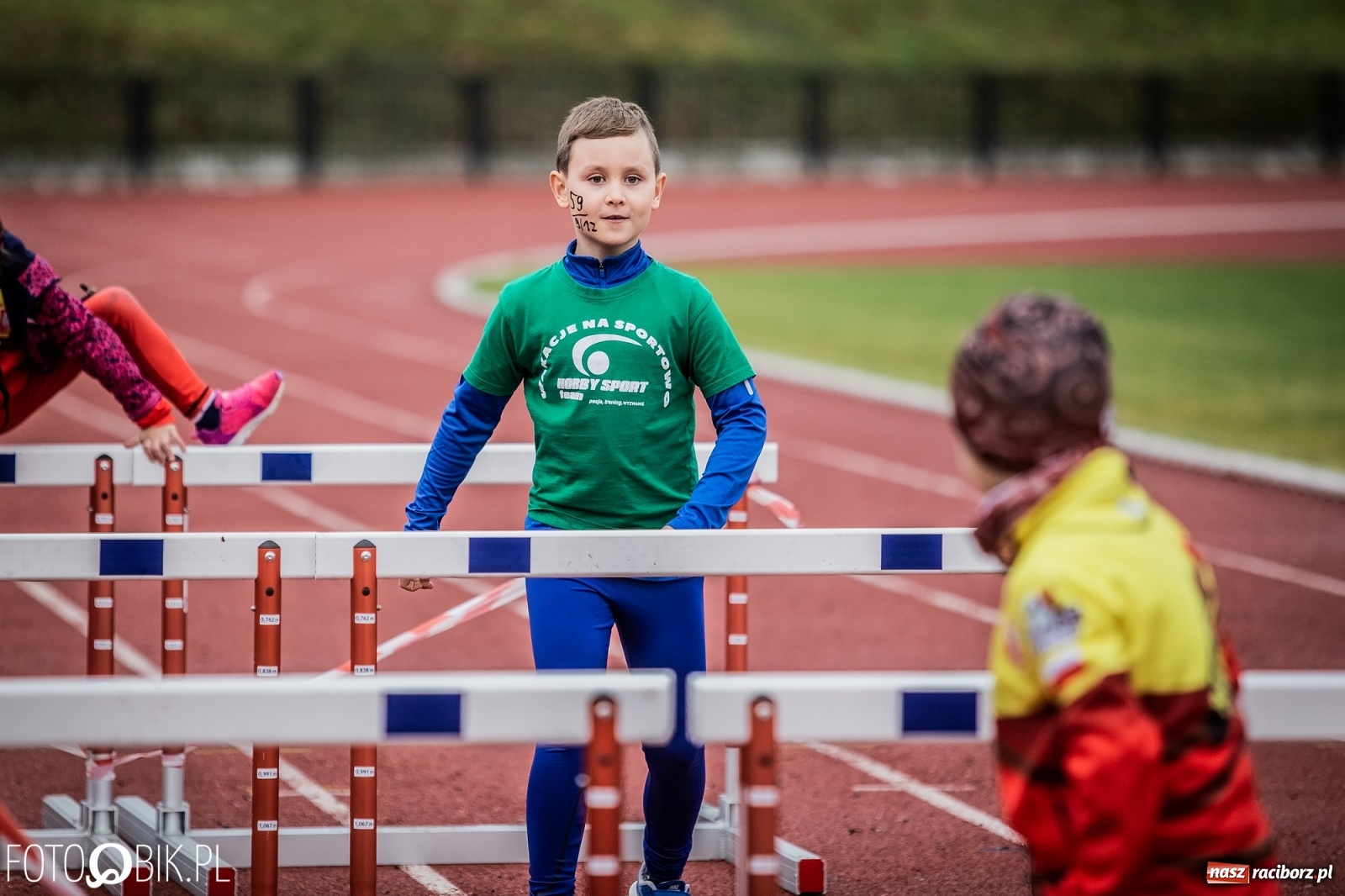Zdjęcie w galerii na portalu naszraciborz.pl: Bieg przeszkodowy OCR dla dzieci na stadionie miejskim w Raciborzu wiadomości z regionu