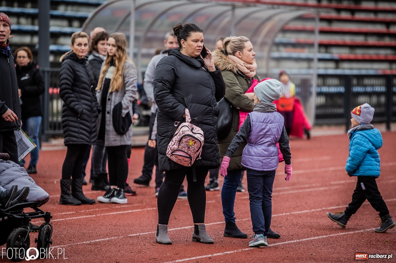 Zdjęcie w galerii na portalu naszraciborz.pl: Bieg przeszkodowy OCR dla dzieci na stadionie miejskim w Raciborzu wiadomości z regionu