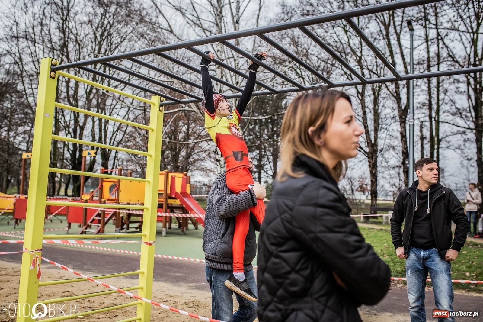 Zdjęcie w galerii na portalu naszraciborz.pl: Bieg przeszkodowy OCR dla dzieci na stadionie miejskim w Raciborzu wiadomości z regionu