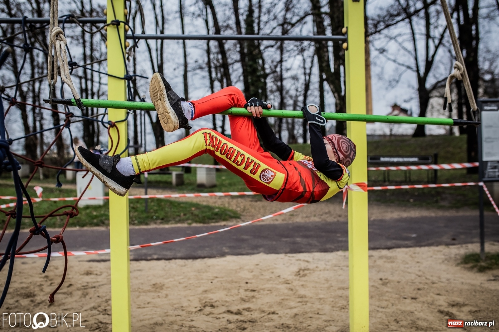 Zdjęcie w galerii na portalu naszraciborz.pl: Bieg przeszkodowy OCR dla dzieci na stadionie miejskim w Raciborzu wiadomości z regionu