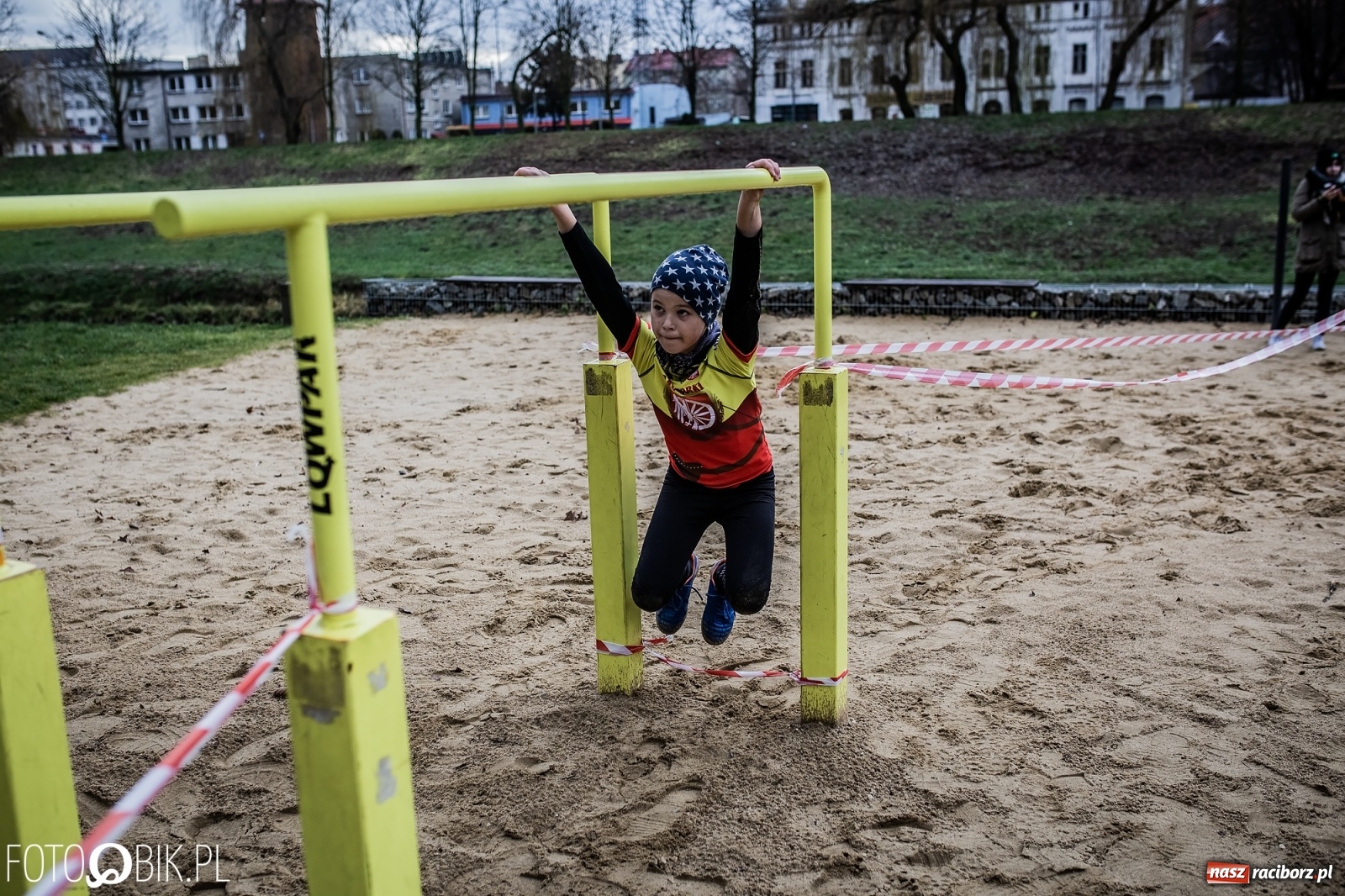 Zdjęcie w galerii na portalu naszraciborz.pl: Bieg przeszkodowy OCR dla dzieci na stadionie miejskim w Raciborzu wiadomości z regionu