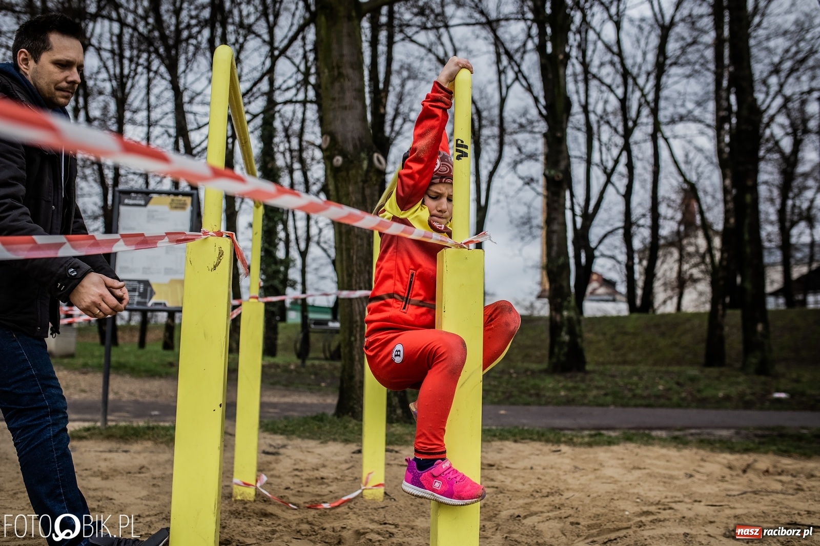 Zdjęcie w galerii na portalu naszraciborz.pl: Bieg przeszkodowy OCR dla dzieci na stadionie miejskim w Raciborzu wiadomości z regionu
