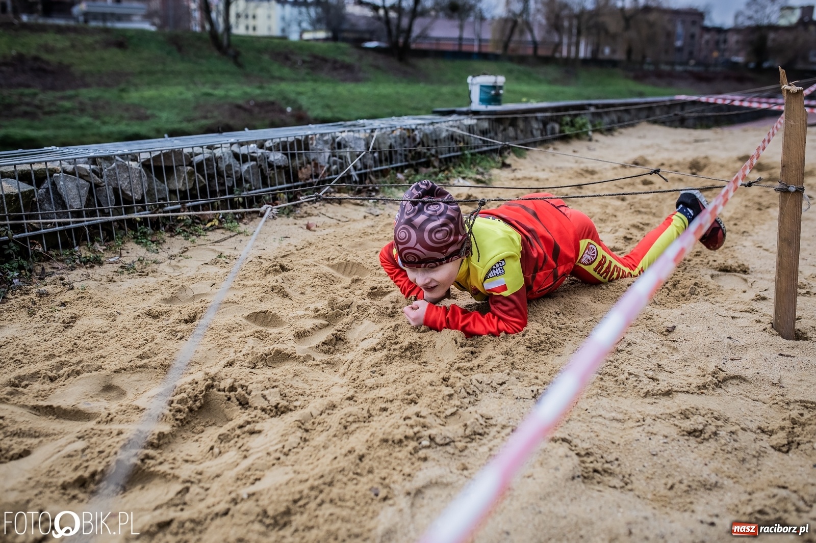 Zdjęcie w galerii na portalu naszraciborz.pl: Bieg przeszkodowy OCR dla dzieci na stadionie miejskim w Raciborzu wiadomości z regionu