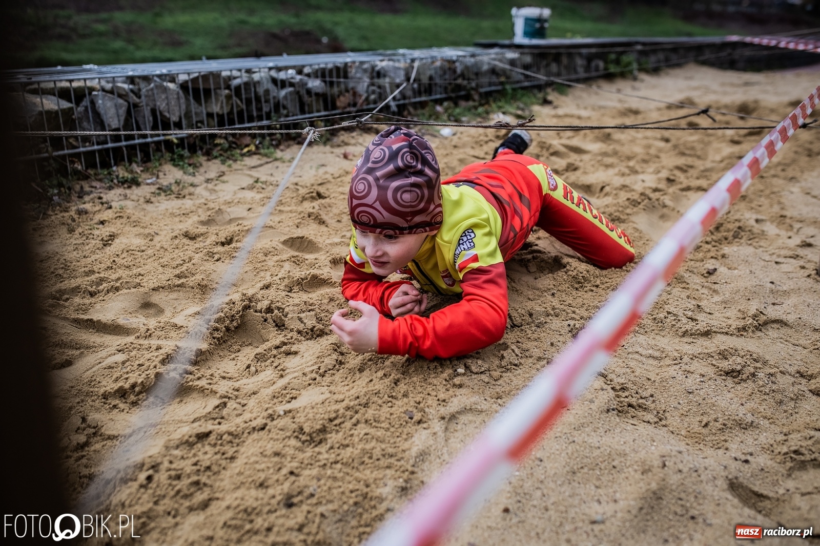 Zdjęcie w galerii na portalu naszraciborz.pl: Bieg przeszkodowy OCR dla dzieci na stadionie miejskim w Raciborzu wiadomości z regionu