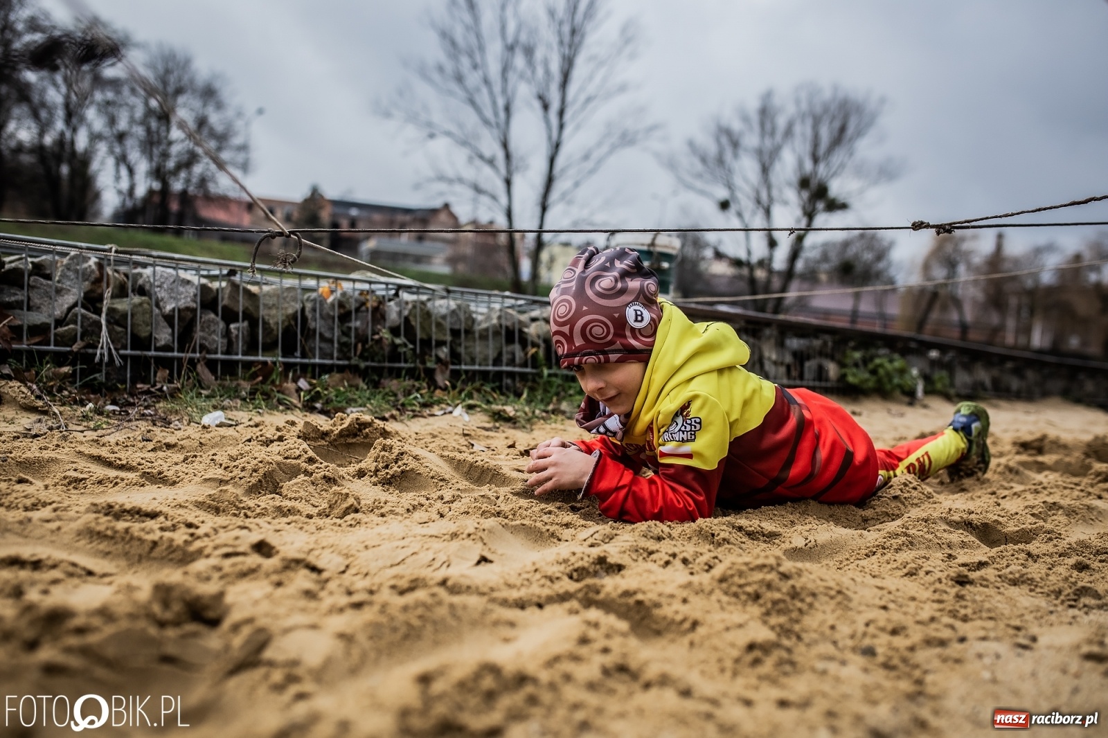 Zdjęcie w galerii na portalu naszraciborz.pl: Bieg przeszkodowy OCR dla dzieci na stadionie miejskim w Raciborzu wiadomości z regionu