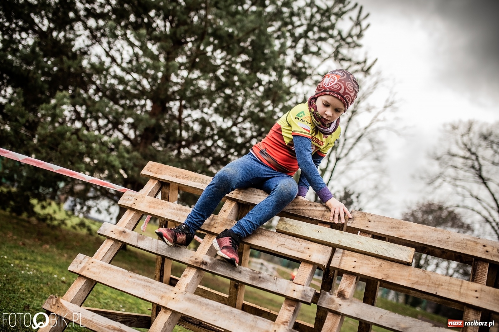 Zdjęcie w galerii na portalu naszraciborz.pl: Bieg przeszkodowy OCR dla dzieci na stadionie miejskim w Raciborzu wiadomości z regionu