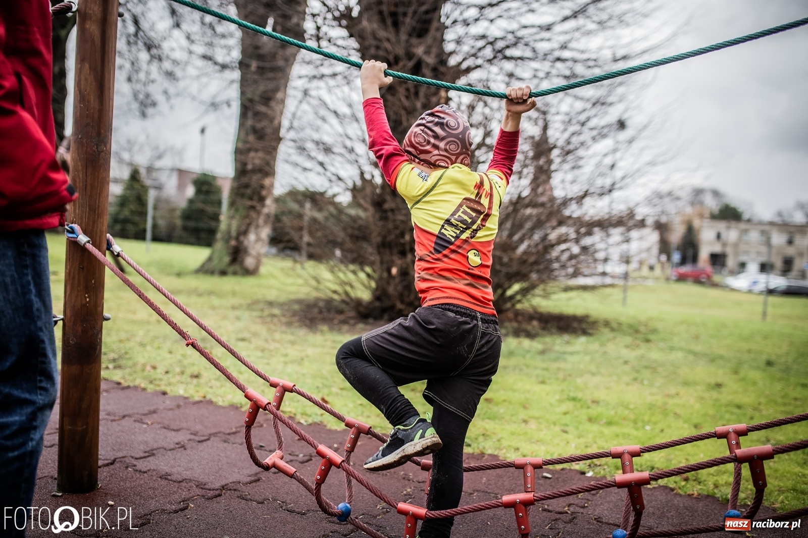 Zdjęcie w galerii na portalu naszraciborz.pl: Bieg przeszkodowy OCR dla dzieci na stadionie miejskim w Raciborzu wiadomości z regionu