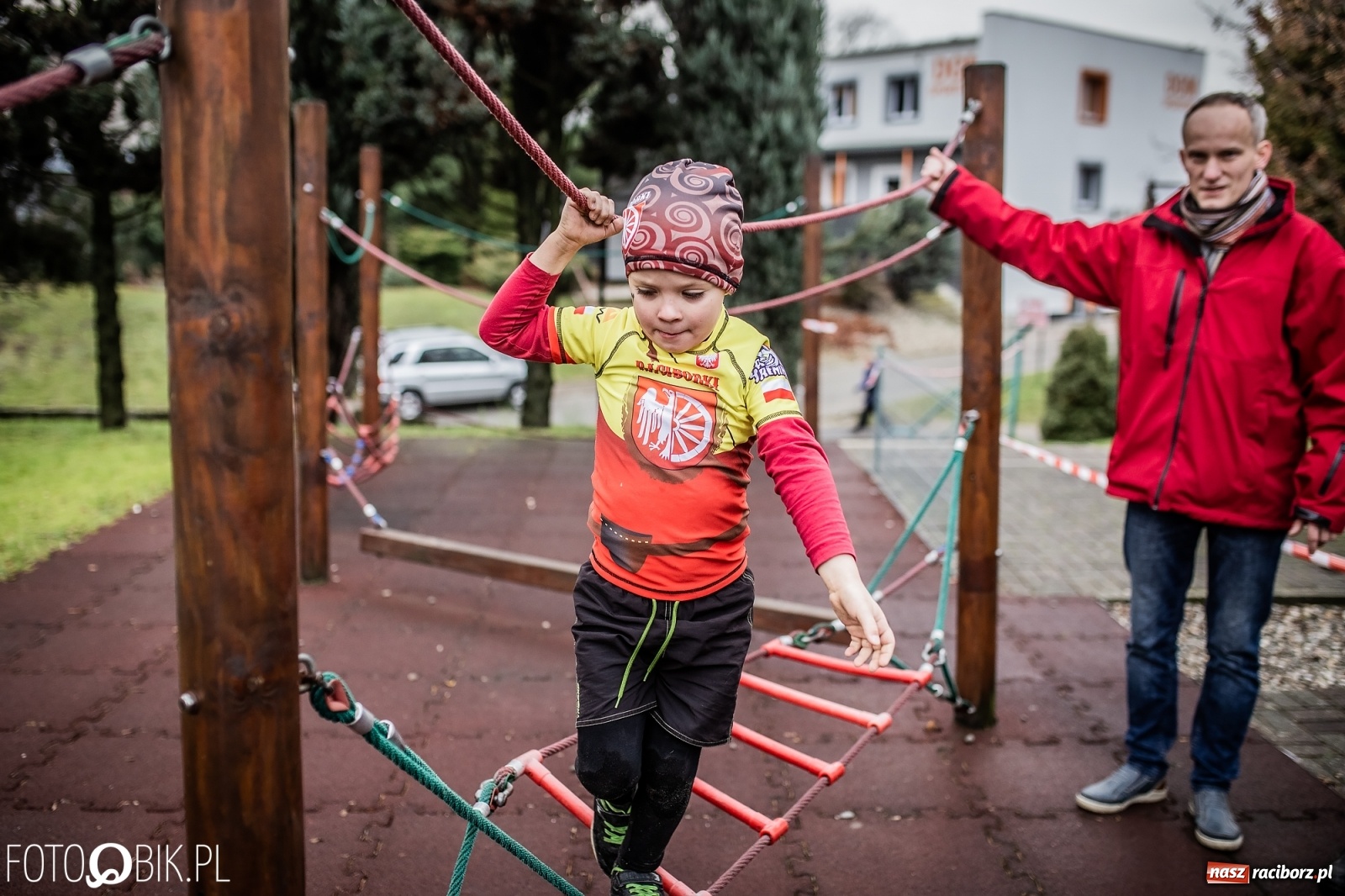 Zdjęcie w galerii na portalu naszraciborz.pl: Bieg przeszkodowy OCR dla dzieci na stadionie miejskim w Raciborzu wiadomości z regionu