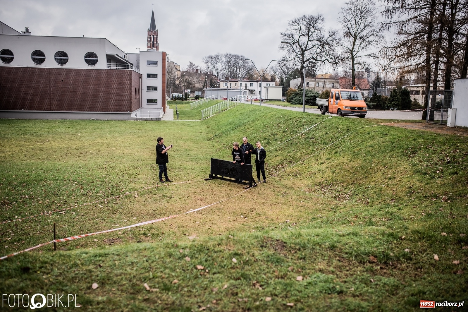 Zdjęcie w galerii na portalu naszraciborz.pl: Bieg przeszkodowy OCR dla dzieci na stadionie miejskim w Raciborzu wiadomości z regionu