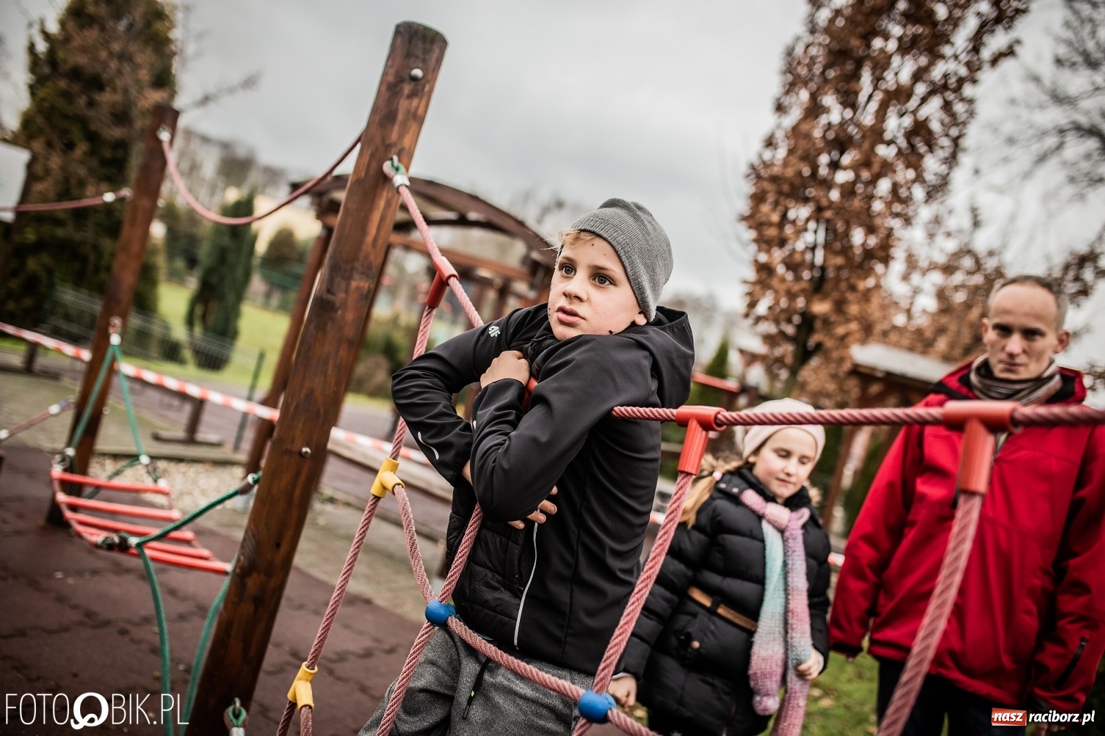 Zdjęcie w galerii na portalu naszraciborz.pl: Bieg przeszkodowy OCR dla dzieci na stadionie miejskim w Raciborzu wiadomości z regionu