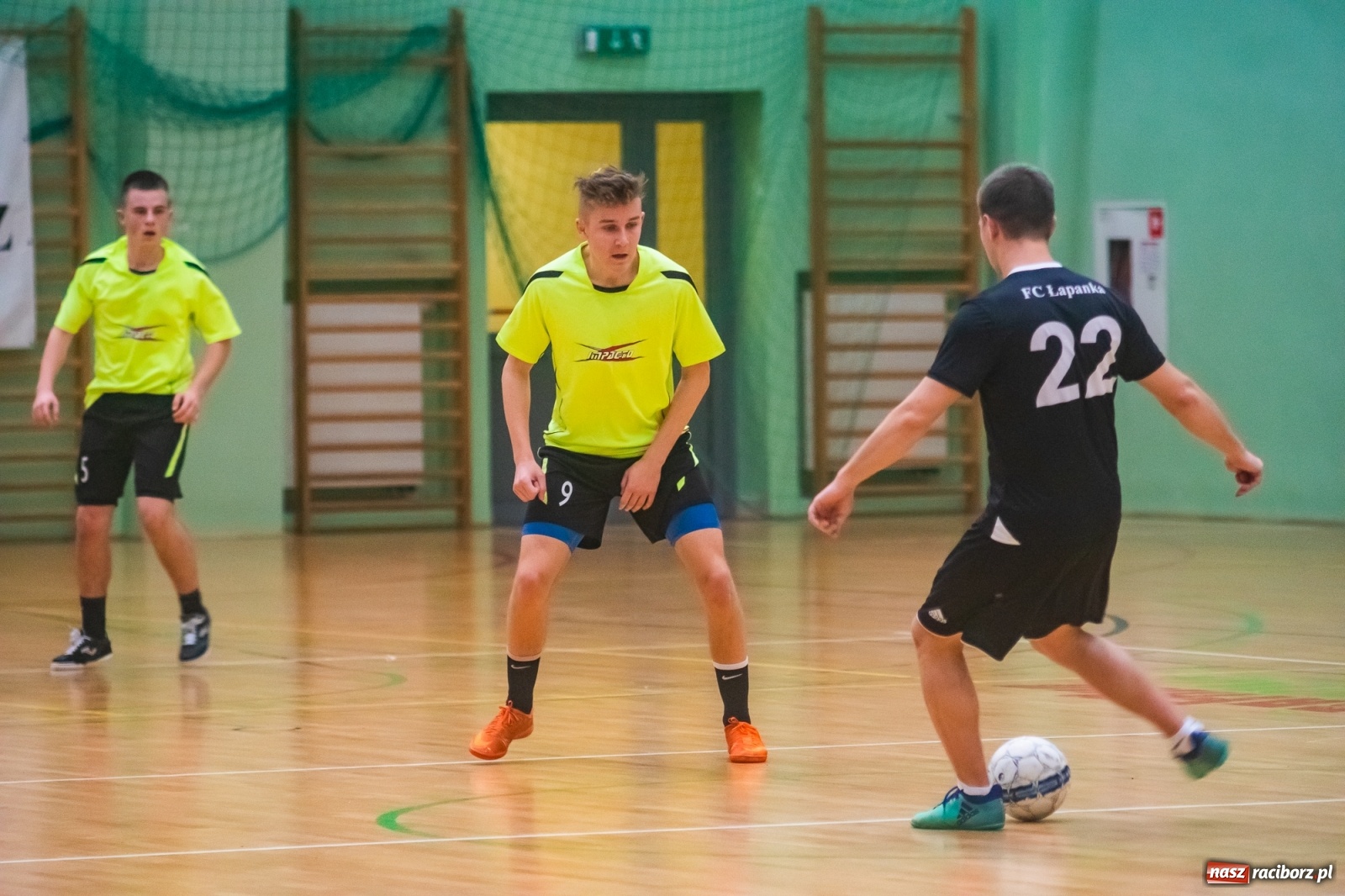 Zdjęcie w galerii na portalu naszraciborz.pl: Futsalowy maraton pełen emocji w Arenie Rafako [FOTO i WIDEO] wiadomości z regionu