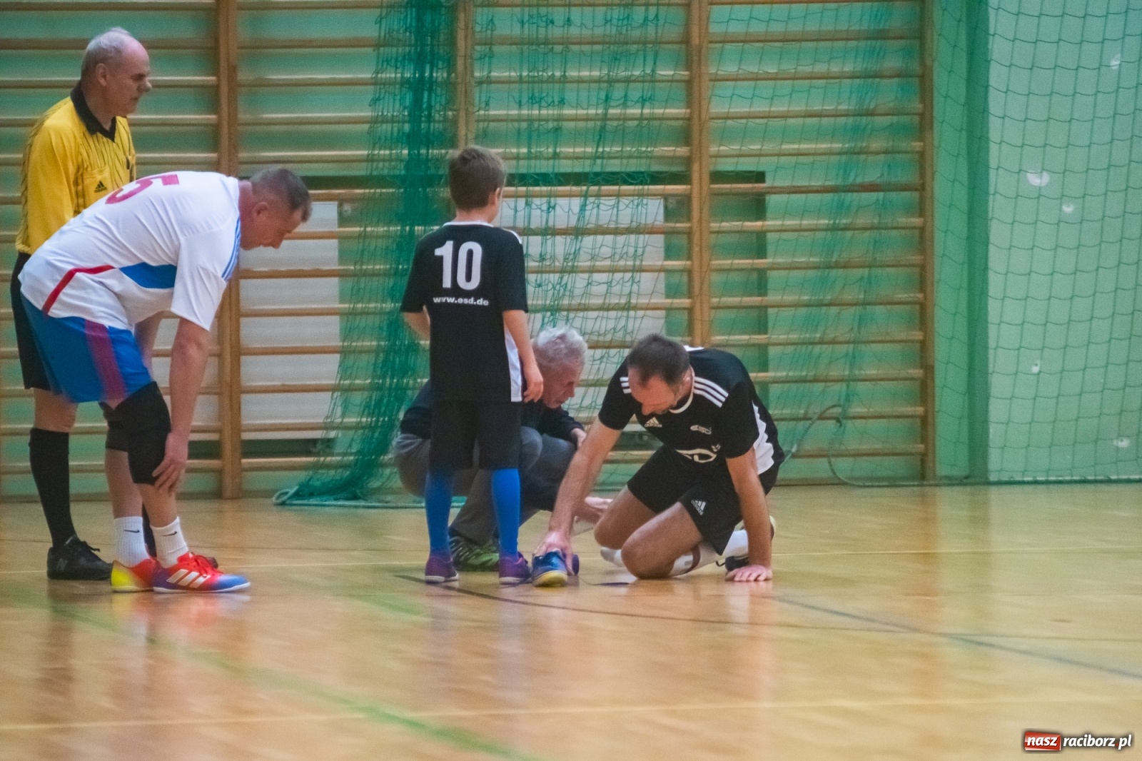 Zdjęcie w galerii na portalu naszraciborz.pl: Futsalowy maraton pełen emocji w Arenie Rafako [FOTO i WIDEO] wiadomości z regionu