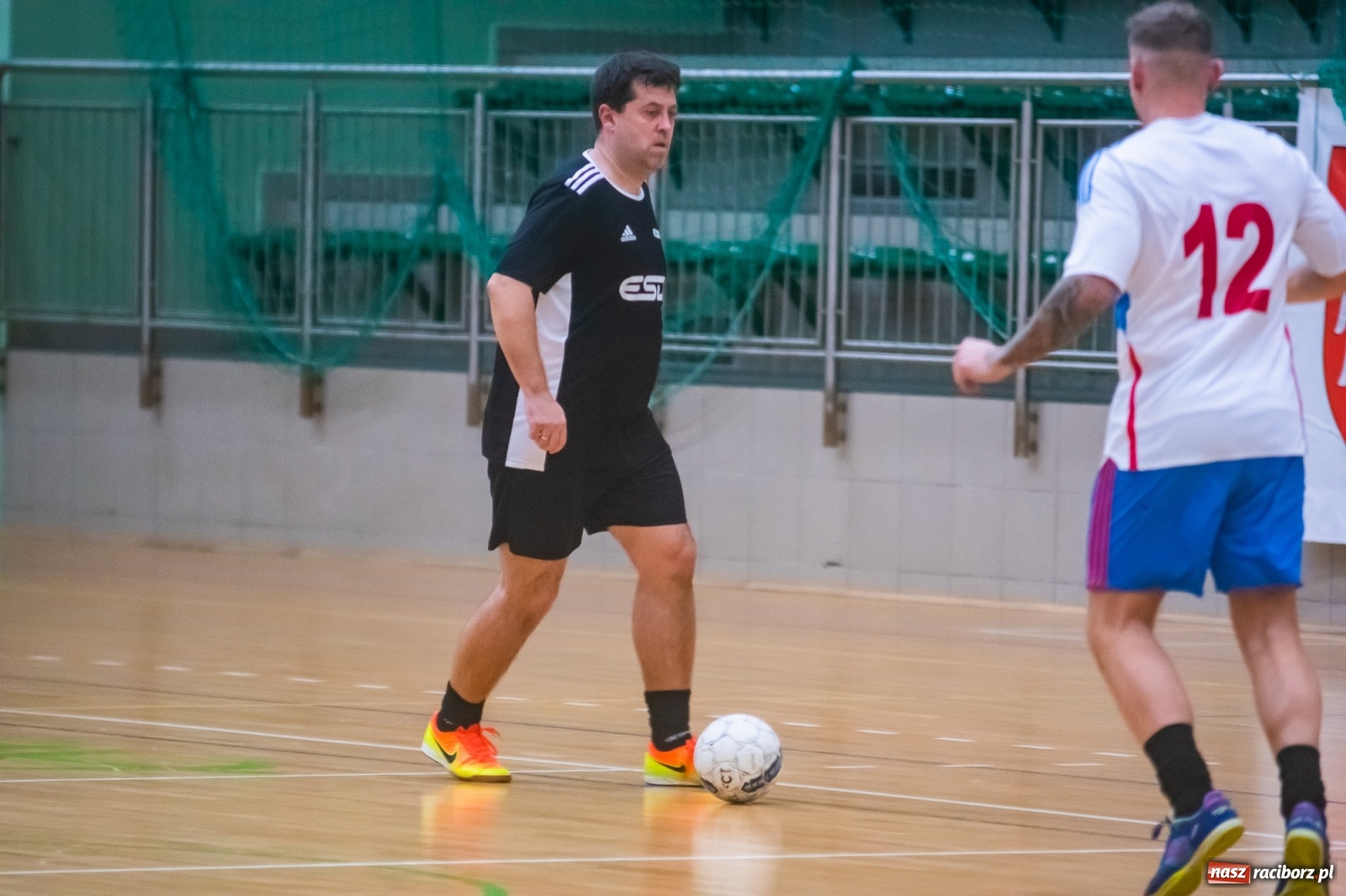 Zdjęcie w galerii na portalu naszraciborz.pl: Futsalowy maraton pełen emocji w Arenie Rafako [FOTO i WIDEO] wiadomości z regionu