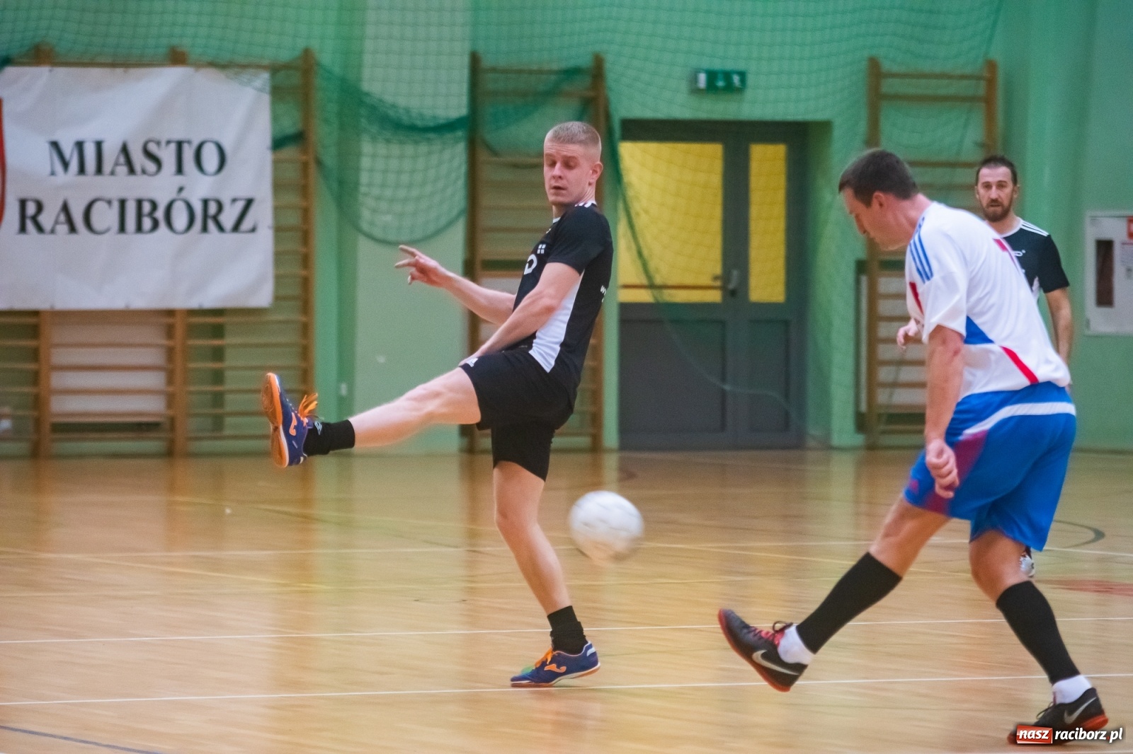 Zdjęcie w galerii na portalu naszraciborz.pl: Futsalowy maraton pełen emocji w Arenie Rafako [FOTO i WIDEO] wiadomości z regionu
