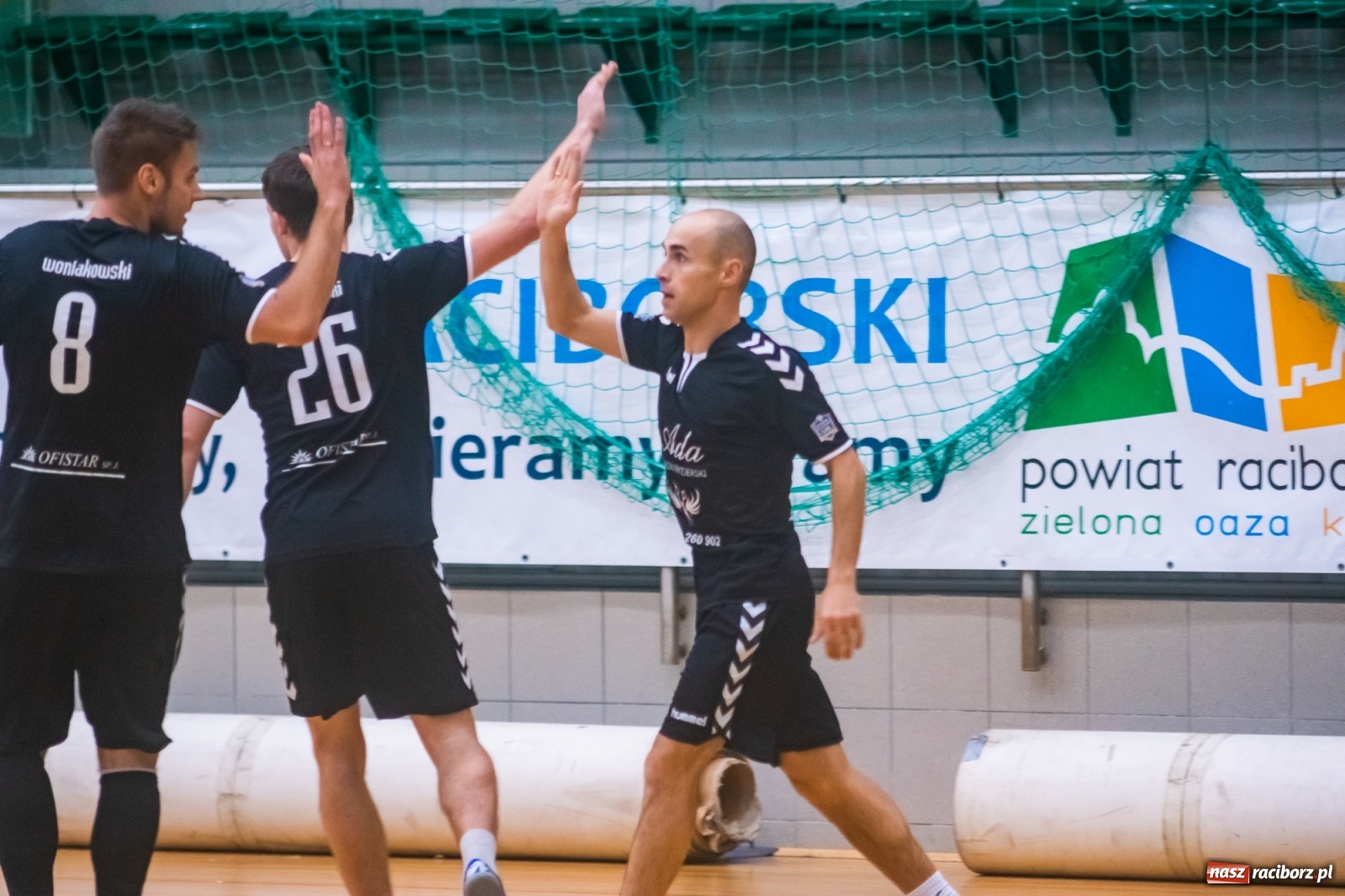 Zdjęcie w galerii na portalu naszraciborz.pl: Futsalowy maraton pełen emocji w Arenie Rafako [FOTO i WIDEO] wiadomości z regionu