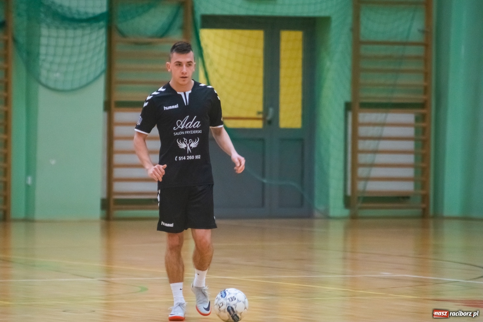 Zdjęcie w galerii na portalu naszraciborz.pl: Futsalowy maraton pełen emocji w Arenie Rafako [FOTO i WIDEO] wiadomości z regionu