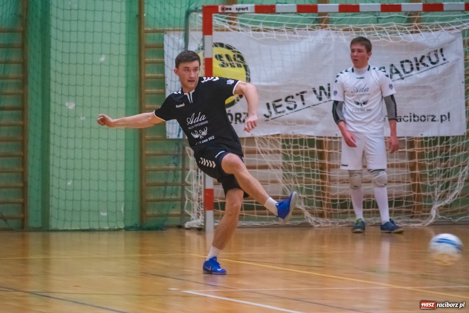 Zdjęcie w galerii na portalu naszraciborz.pl: Futsalowy maraton pełen emocji w Arenie Rafako [FOTO i WIDEO] wiadomości z regionu