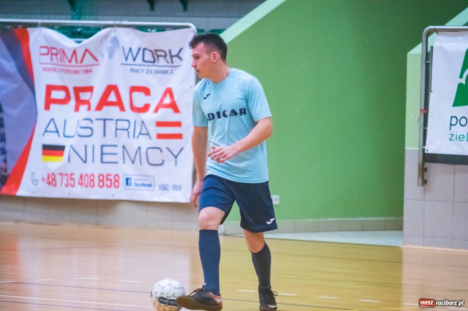 Zdjęcie w galerii na portalu naszraciborz.pl: Futsalowy maraton pełen emocji w Arenie Rafako [FOTO i WIDEO] wiadomości z regionu