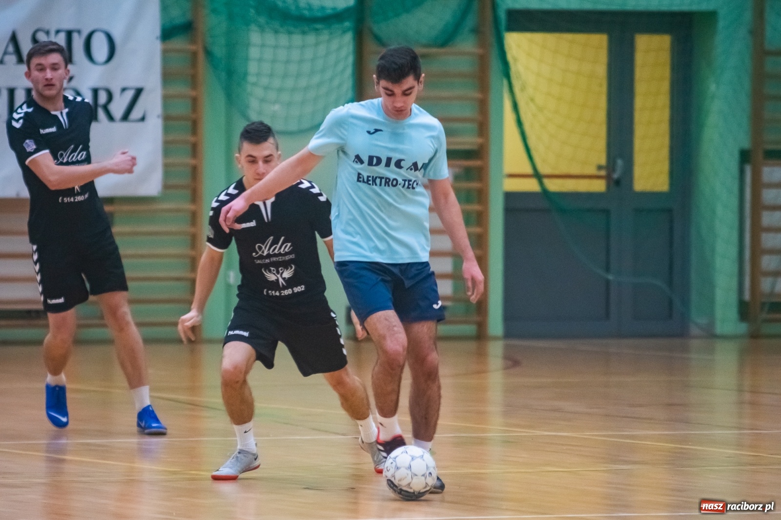 Zdjęcie w galerii na portalu naszraciborz.pl: Futsalowy maraton pełen emocji w Arenie Rafako [FOTO i WIDEO] wiadomości z regionu
