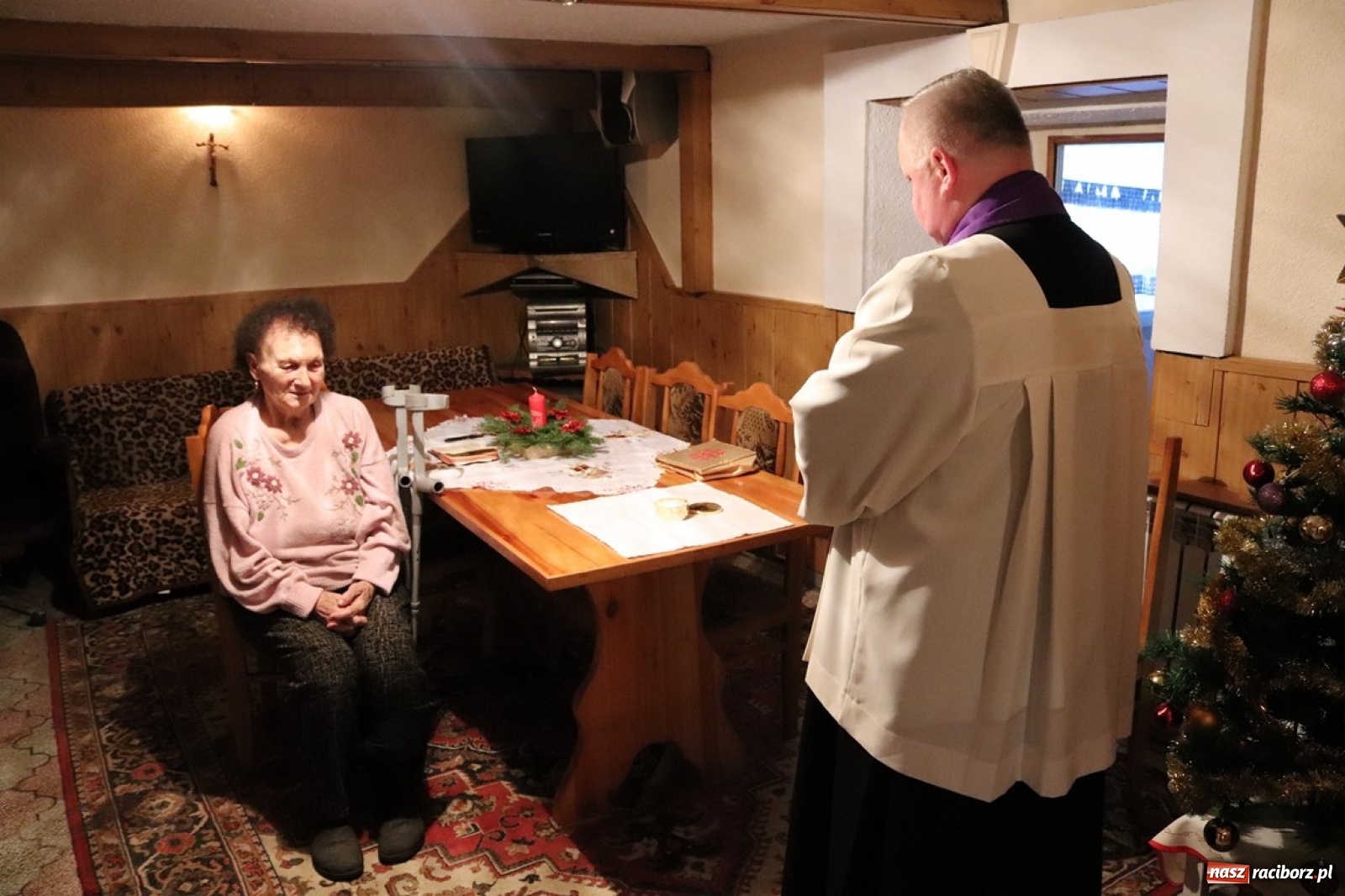 Zdjęcie w galerii na portalu naszraciborz.pl: Świąteczne odwiedziny w Sławikowie  wiadomości z regionu