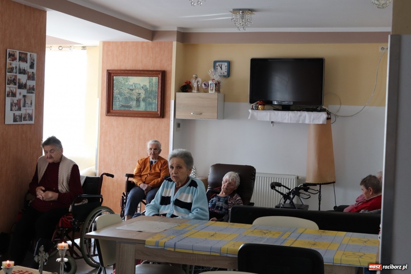 Zdjęcie w galerii na portalu naszraciborz.pl: Świąteczne odwiedziny w Sławikowie  wiadomości z regionu