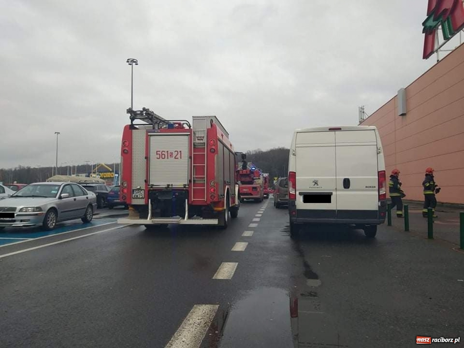 Zdjęcie w galerii na portalu naszraciborz.pl: Podtopienia, pusty kokon, złośliwy alarm i pomoc, która przyszła w porę [FOTO] wiadomości z regionu