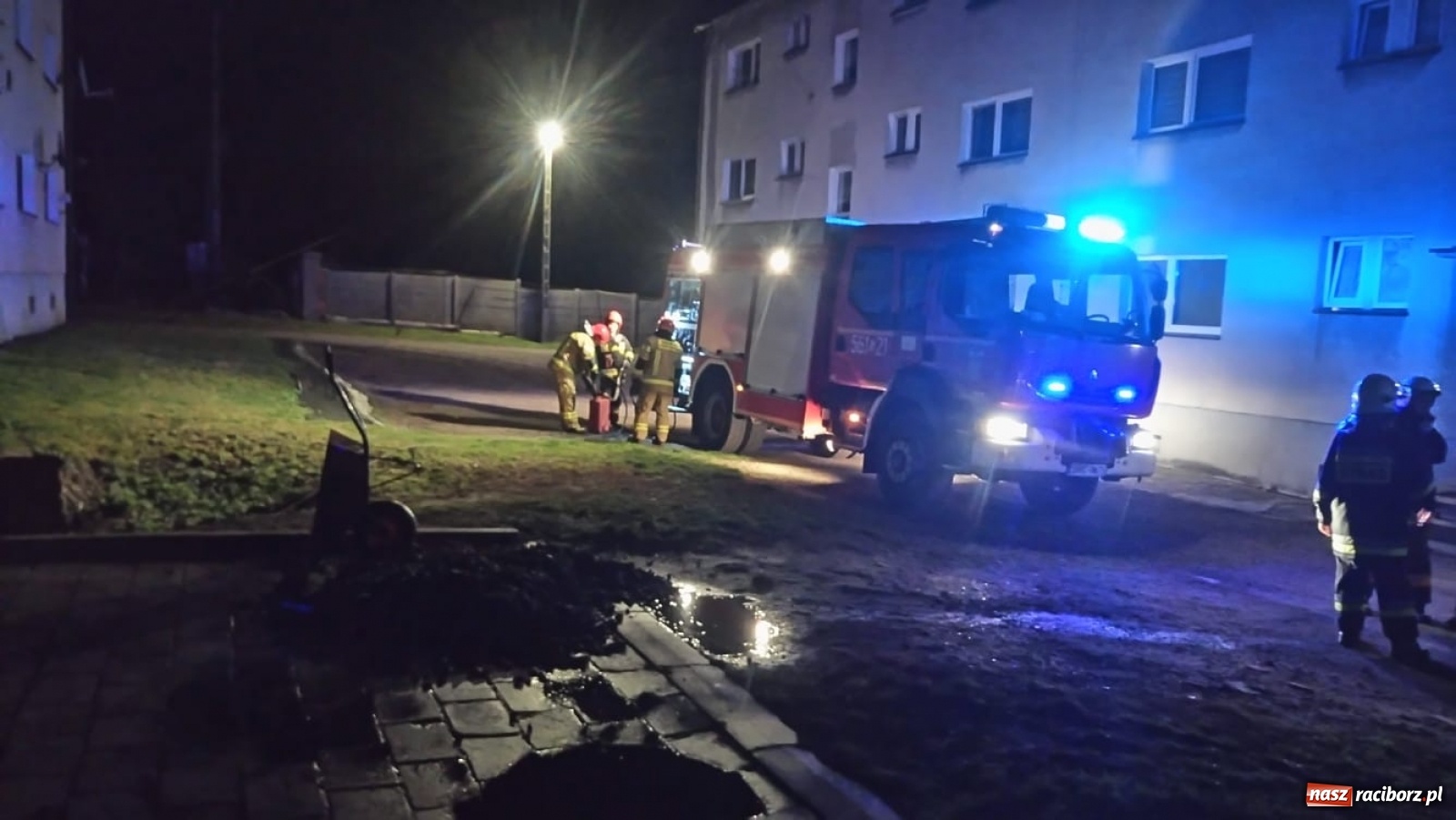 Zdjęcie w galerii na portalu naszraciborz.pl: Podtopienia, pusty kokon, złośliwy alarm i pomoc, która przyszła w porę [FOTO] wiadomości z regionu