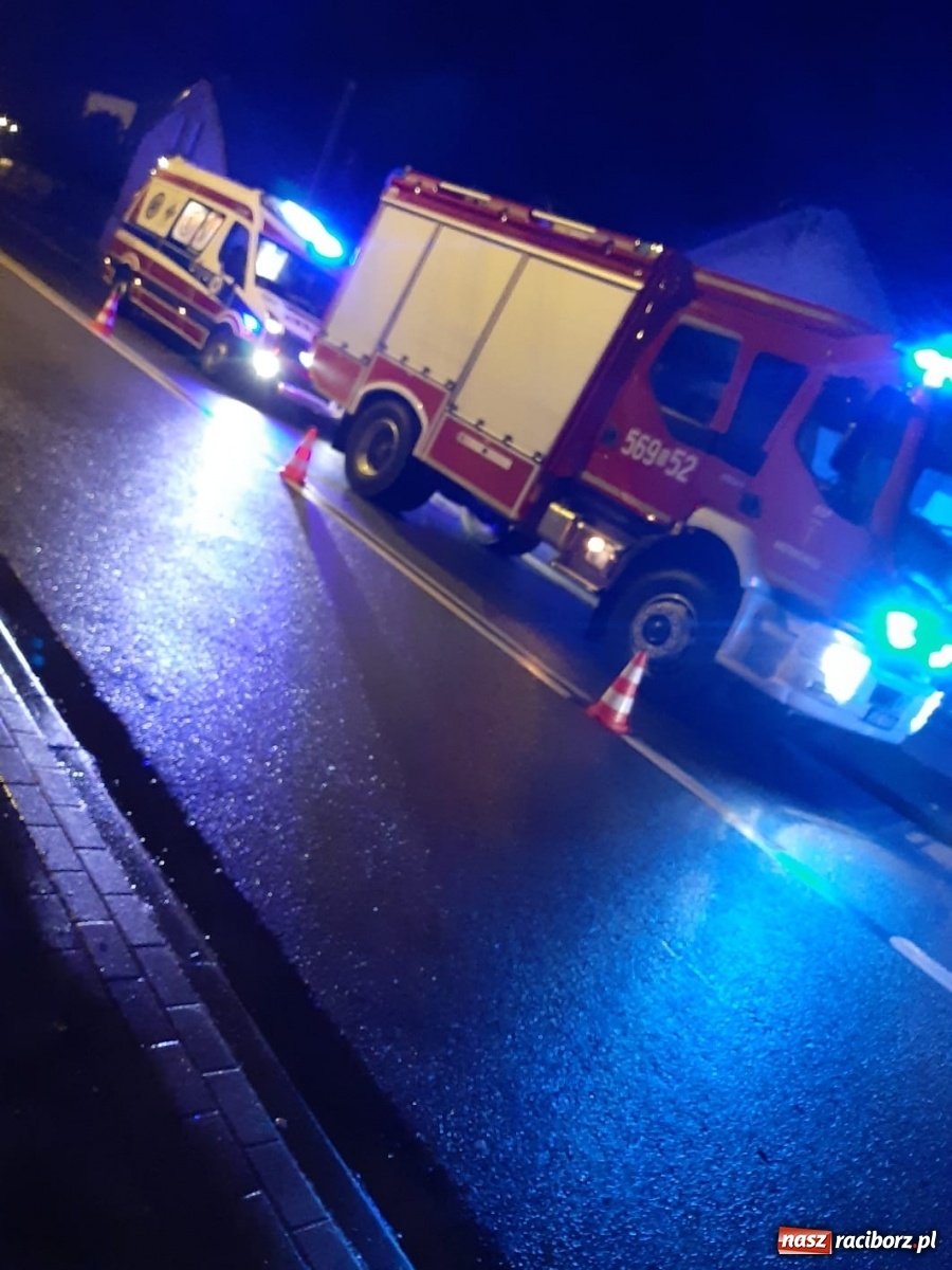 Zdjęcie w galerii na portalu naszraciborz.pl: Kobieta zatruta czadem w Krzanowicach. Powalone drzewo na Ocicach  wiadomości z regionu