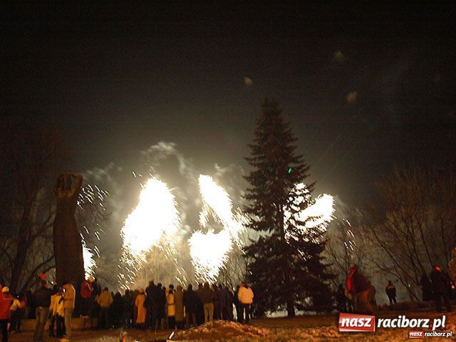 Zdjęcie w galerii na portalu naszraciborz.pl: Kolejny raciborski Sylwester bez miejskiej imprezy wiadomości z regionu