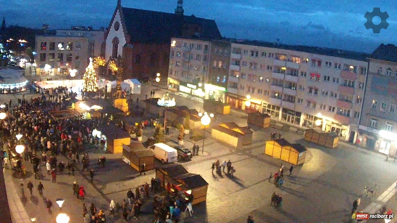 Zdjęcie w galerii na portalu naszraciborz.pl: Raciborskie kolędowanie na Rynku [FOTO i WIDEO] wiadomości z regionu
