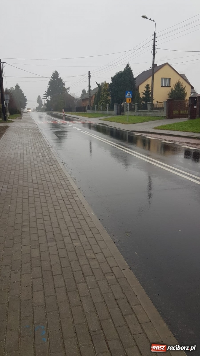 Zdjęcie w galerii na portalu naszraciborz.pl: Ulica Pamiątki w Pogrzebieniu wyremontowana  wiadomości z regionu
