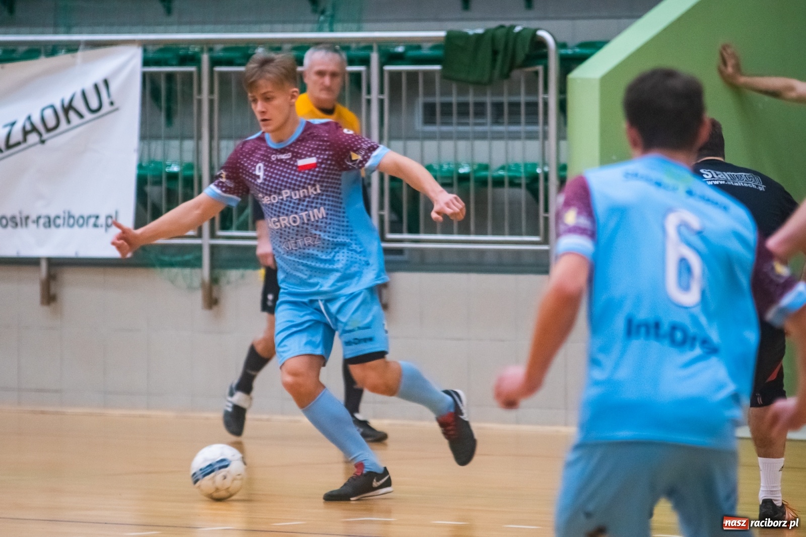 Zdjęcie w galerii na portalu naszraciborz.pl: Emocjonujący piątek w HLPN z Kolumbijczykami w składzie [FOTO i WIDEO] wiadomości z regionu